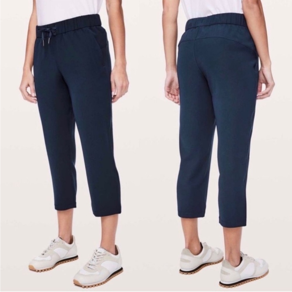 Lululemon on the fly crop woven 23”